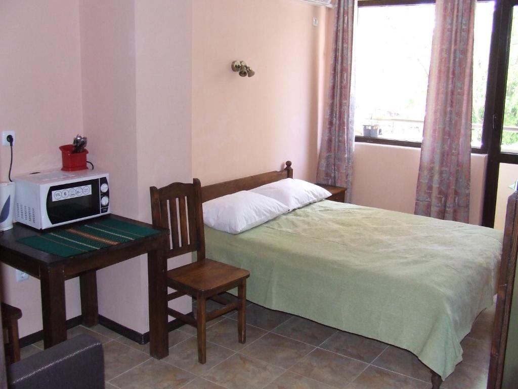 Asparuhov Guest Rooms And Apartments Varna Rum bild