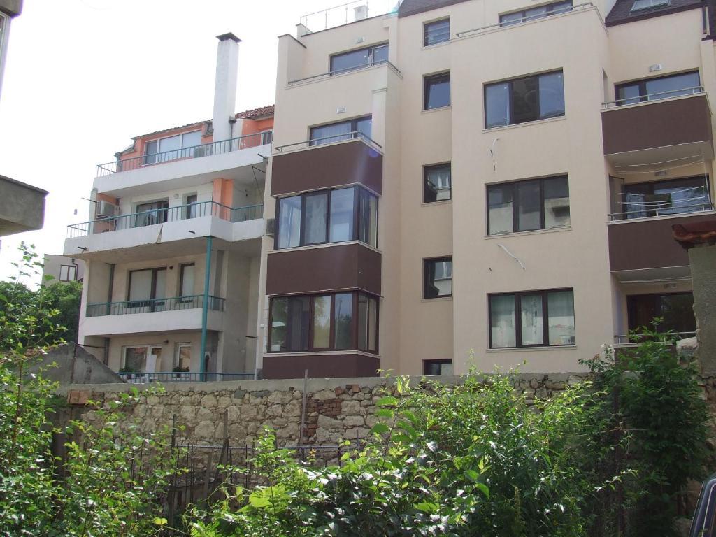 Asparuhov Guest Rooms And Apartments Varna Rum bild